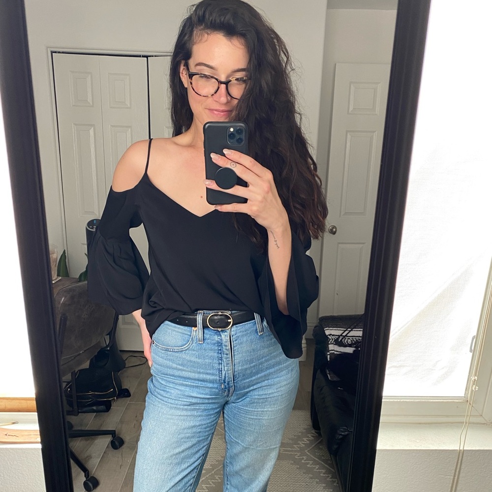 Black off the shoulder top with bell sleeves M/8